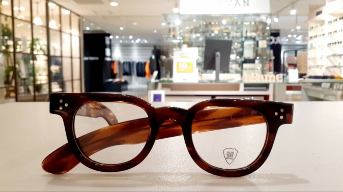 JULIUS TART OPTICAL 「FDR」デミアンバー！！