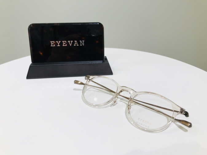 女性におすすめクリアフレーム！EYEVAN (アイヴァン) Louisのフレーム紹介