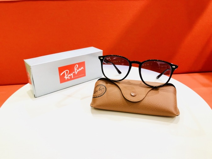 Ray-Ban  4259Fのサングラス紹介