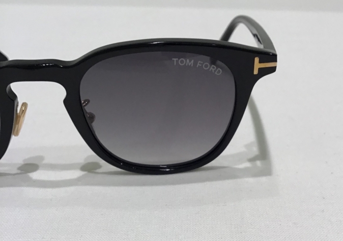 TOMFORD TF876-D-Nのご紹介です