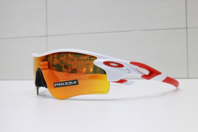 OAKLEY "RADAR LOCK" 多数入荷！