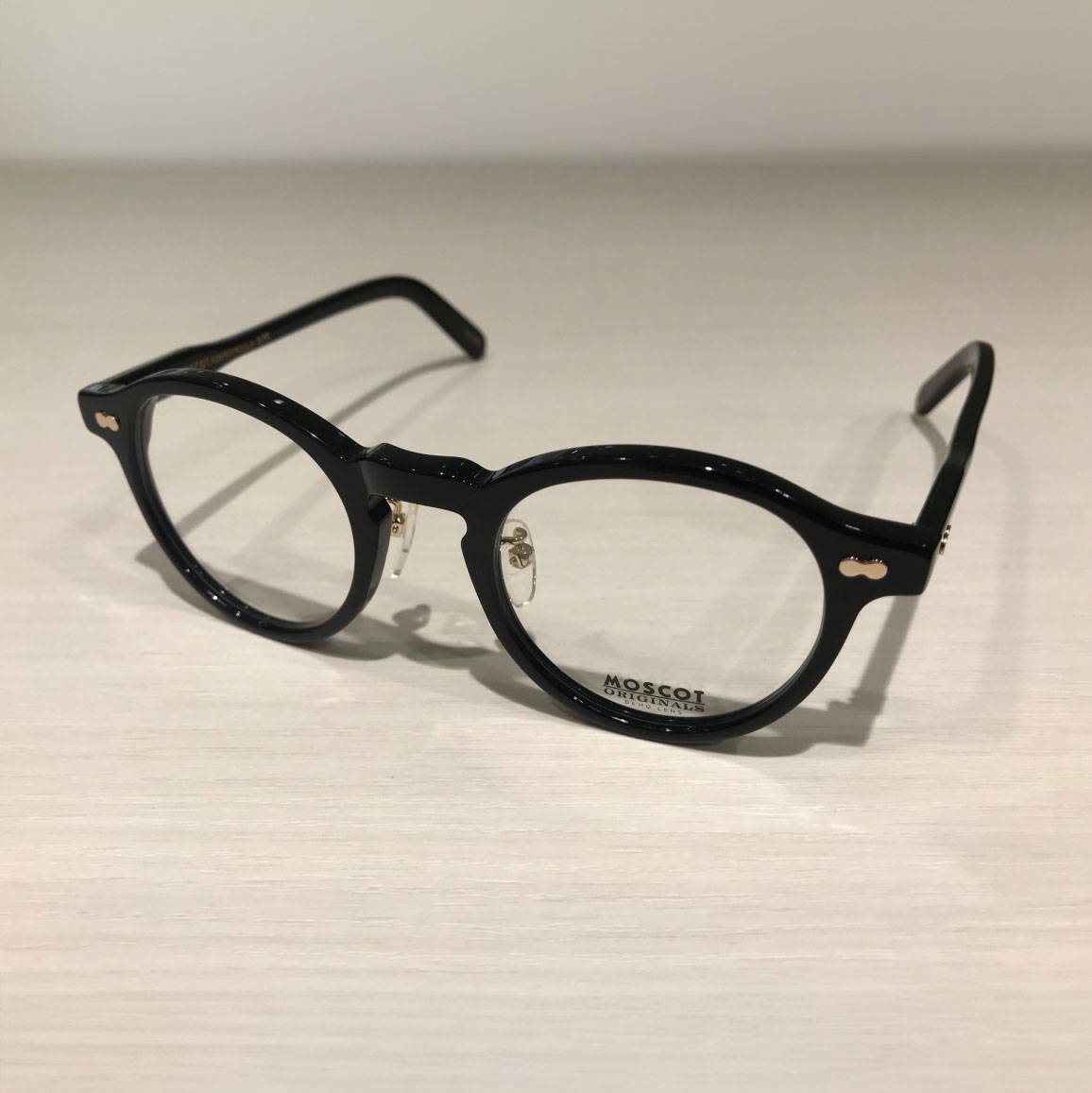 【　MOSCOT　】　日本限定モデル揃っています！遠近両用にもオススメ