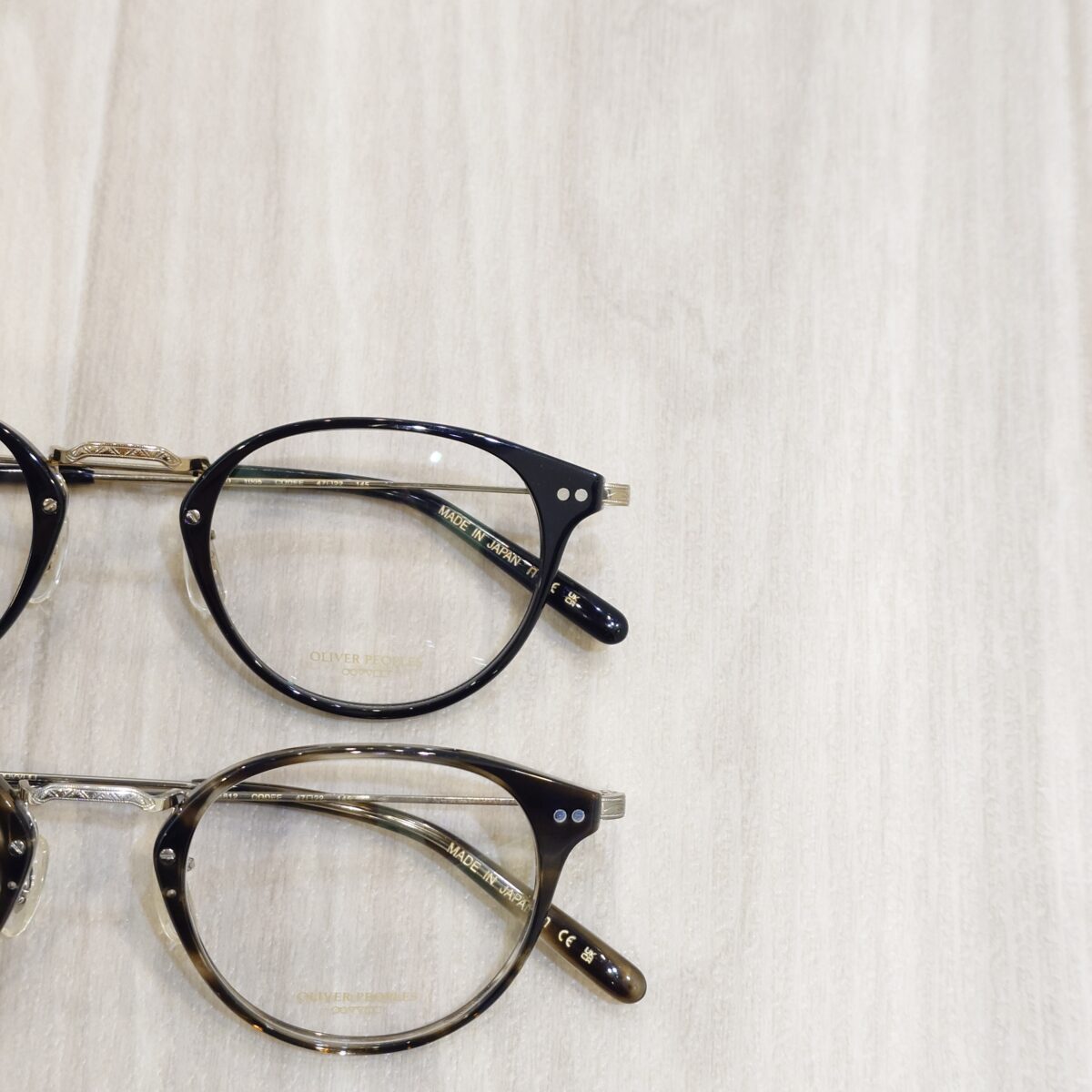 【OLIVER PEOPLES】シンプルに使いやすいコンビ“Codee”