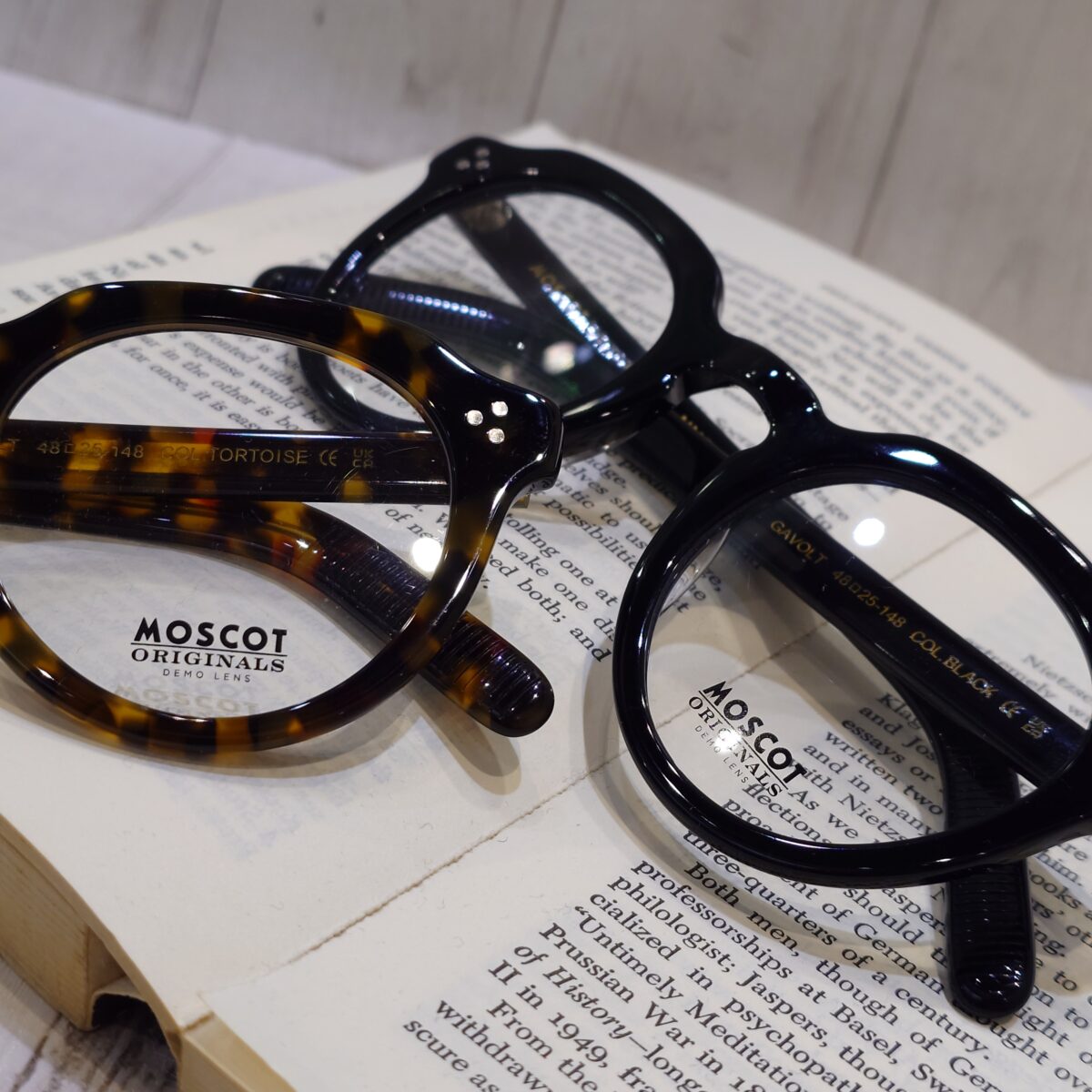 【MOSCOT】新作のクラウンパント“gavolt”